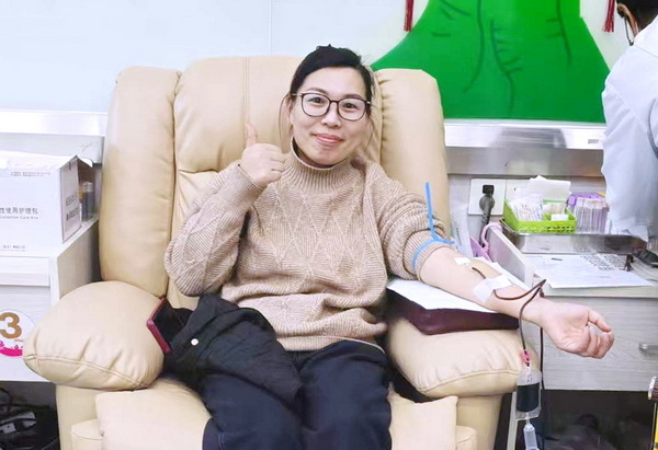 淮安顺丰速运有限公司工会主席葛锦献血